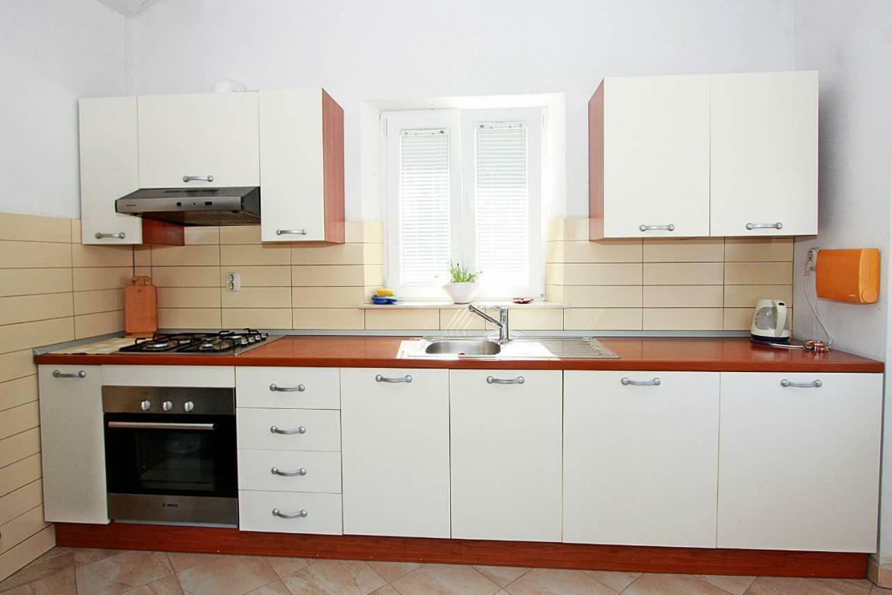 Apartmani Nila Пучишча Экстерьер фото