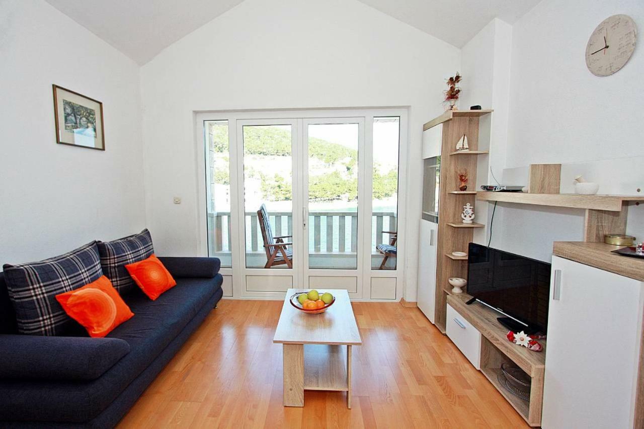 Apartmani Nila Пучишча Экстерьер фото