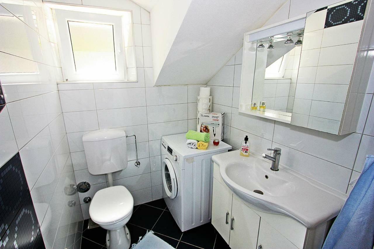 Apartmani Nila Пучишча Экстерьер фото