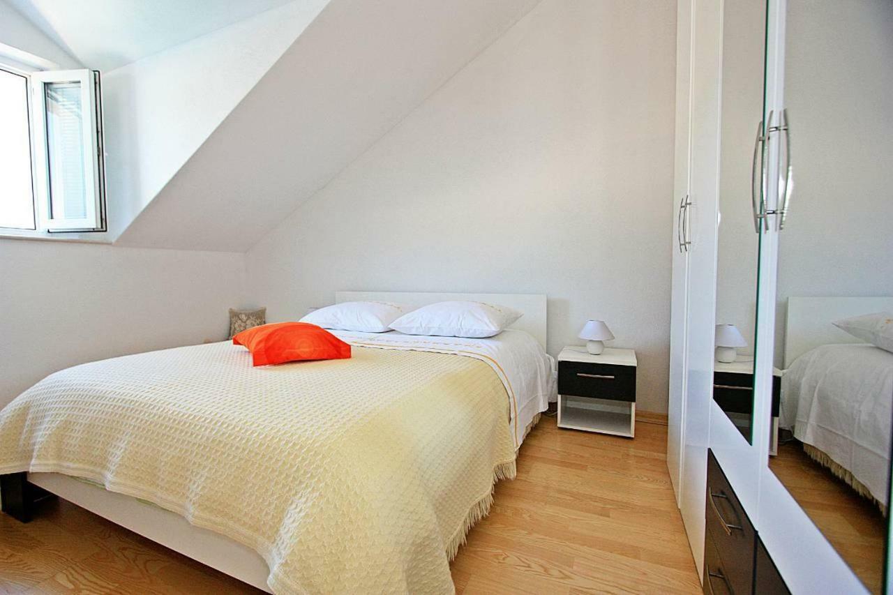 Apartmani Nila Пучишча Экстерьер фото