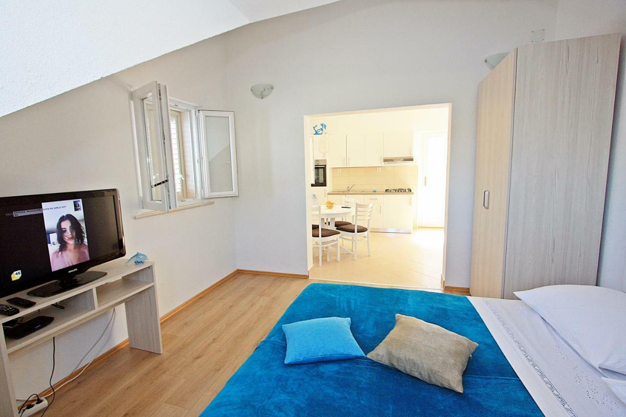 Apartmani Nila Пучишча Экстерьер фото