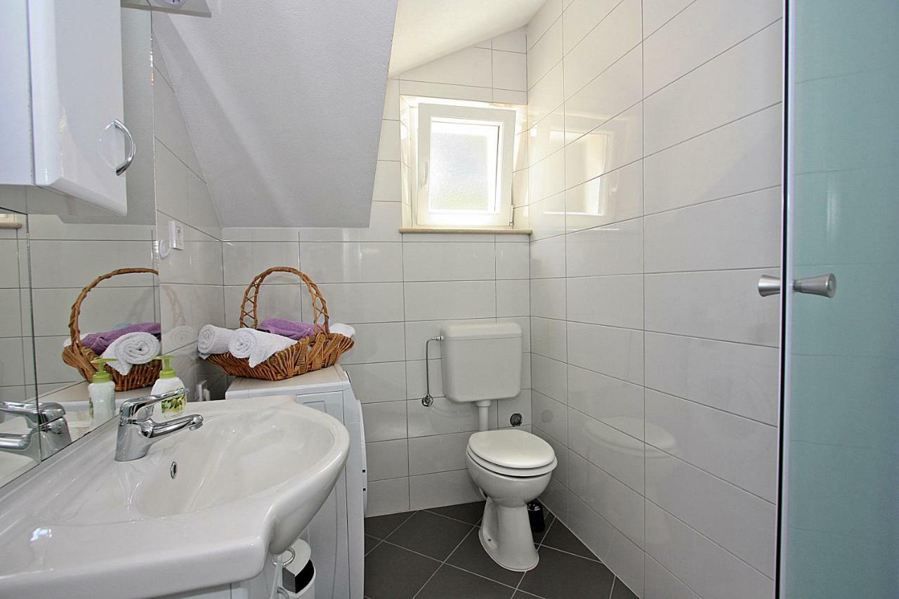 Apartmani Nila Пучишча Экстерьер фото