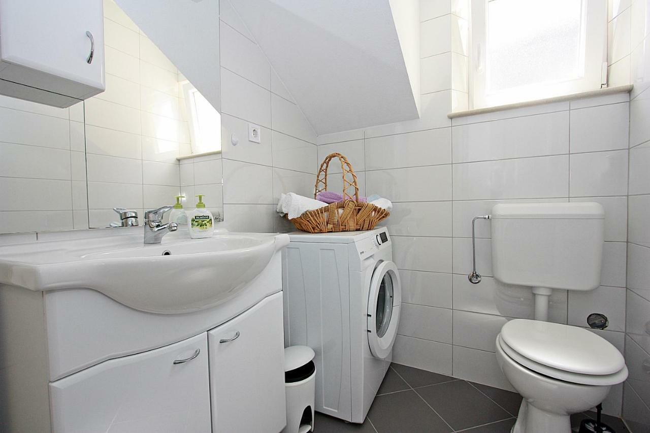 Apartmani Nila Пучишча Экстерьер фото